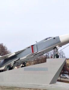 СУ-24 на территории НГТУ