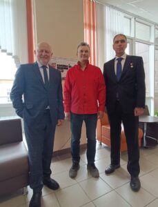 Из космоса — в НГТУ: уникальный подарок от выпускника-микроминиатюриста