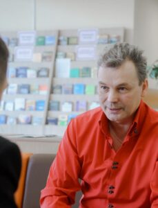 Из космоса — в НГТУ: уникальный подарок от выпускника-микроминиатюриста