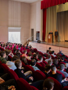 Открытая лекция Члена-корреспондента РАН Левичева Е.Б.