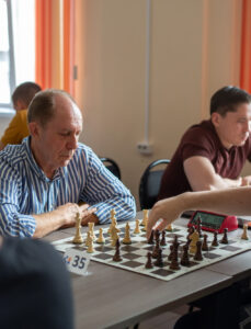 Дружеский шахматный матч «Выпускники против студентов» в честь 75-летия НГТУ